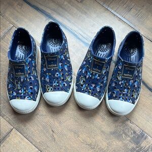 Native Mickey Shoes Size 11 for twins